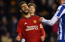 Hạ Wigan, Man Utd đi tiếp tại FA Cup