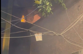 Hà Nội: Kịp thời dập tắt đám cháy nhà dân có tiếng nổ lớn ở đường Láng