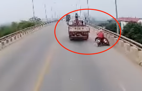 Khởi tố tài xế ô tô tải cố tình chèn ngã xe máy ở Phú Thọ