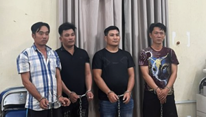 Bắt giữ nhóm đòi nợ thuê, khủng bố 'ông chủ' để đòi tiền