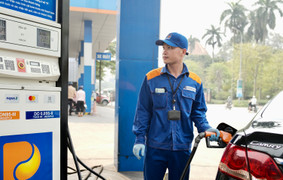 Giá xăng, dầu đồng loạt tăng nhẹ