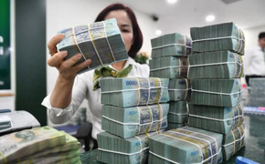 Lãi suất tiết kiệm xuất hiện mốc thấp nhất thị trường 1,7%/năm 