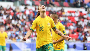 Tuyển Australia thắng Ấn Độ trong trận đấu đặc biệt nhất Asian Cup