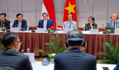 Thủ tướng và Tổng thống Joko Widodo đối thoại với doanh nghiệp 2 nước