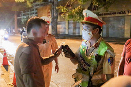 Người lái xe máy không chấp hành đo nồng độ cồn bị phạt bao nhiêu tiền?