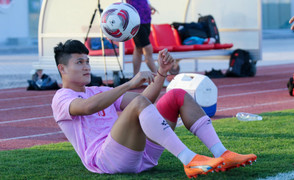 Tuấn Hải không chấn thương, HLV Troussier bớt nỗi lo trước trận gặp Nhật Bản