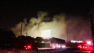 Kho xưởng ở TP.HCM bốc cháy, nhiều tài sản bị thiêu rụi