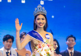 Tân Hoa khôi Ngoại thương sở hữu chiều cao gần 1m80