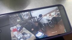 Trích xuất camera quán phở gà bị tố 'đuổi khách vì ngồi xe lăn'