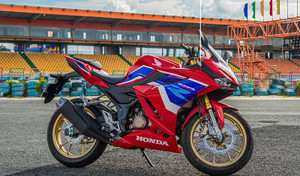 Bảng giá xe CBR150R mới nhất tháng 1/2024