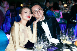 Bị nhận xét vợ chồng thiếu ăn ý, Thanh Hằng đáp: 'Thế là ngọt ngào lắm rồi'