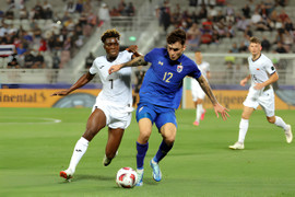 Thắng trận đầu tiên ở Asian Cup 2023, tuyển Thái Lan được thưởng 2 tỷ đồng