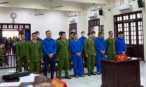 Cựu Trưởng Công an quận Đồ Sơn và đồng phạm hầu toà vụ tha bổng nhóm bay lắc