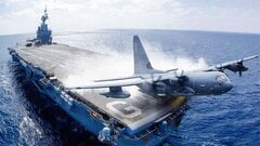 Chiếc máy bay 'quá khổ' nhất thế giới có thể cất cánh từ tàu sân bay