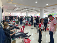 Hơn 800 người ở Thừa Thiên - Huế đăng ký tham gia hiến máu cứu người 