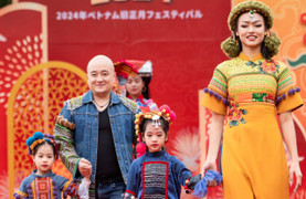 4 nhà thiết kế Việt mang áo dài sang trình diễn tại Lễ hội xuân ở Nhật Bản