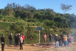 Ra đập nước tắm, 4 nữ sinh chết đuối thương tâm