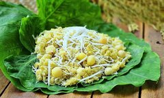 Thưởng thức gói xôi cốm Hà Nội, thức quà bình dị gây thương nhớ