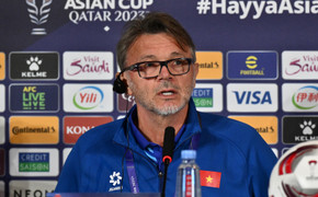 HLV Troussier: Ai cũng thấy chúng tôi làm tốt, trừ truyền thông Việt Nam