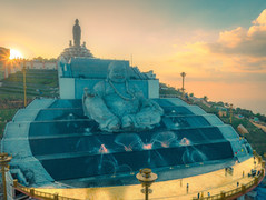 Đại tượng Phật Di Lặc bằng đá sa thạch trên núi Bà Đen