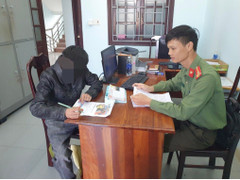 Bị đề xuất xử lý hình sự, nam thanh niên đăng bài xúc phạm công an trên Facebook