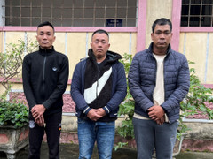 Lừa đảo cả trăm triệu đồng bằng thủ đoạn cầm điện thoại 'dỏm'