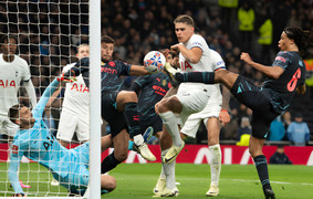 Tranh cãi bàn thắng giúp Man City đánh bại Tottenham tại FA Cup