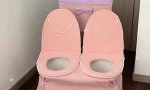 Món quà cưới quá 'chất' khiến cô dâu chú rể ngã ngửa 