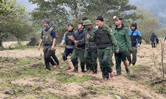 Bắt kẻ giết người, trốn trong rừng sâu buôn ma túy