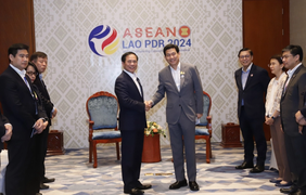 Bộ trưởng Ngoại giao Bùi Thanh Sơn tiếp xúc song phương tại AMM Retreat