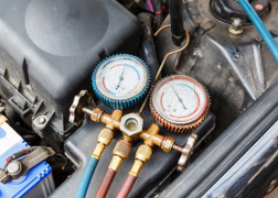 Cách kiểm tra gas và quy trình nạp gas điều hòa ô tô