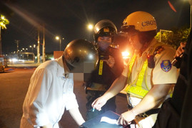 Lái xe khi say xỉn, người đàn ông hốt hoảng khi nghe mức phạt