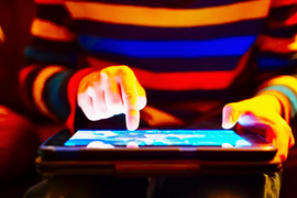 Dân Mỹ dùng màn hình công nghệ quá nhiều, thiệt hại tới 73 tỷ USD mỗi năm