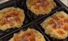 Biến bánh tét ế thành bánh waffles trong một nốt nhạc