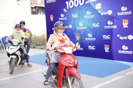 1.000 gói bảo dưỡng xe máy miễn phí cho công nhân khó khăn về quê đón tết