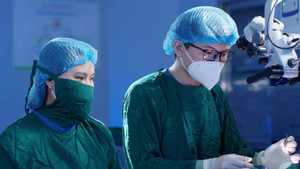 Hành trình trở thành bố của chàng trai không có tinh trùng