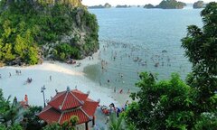 Khám phá đảo Thẻ Vàng Quảng Ninh