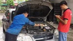 Có nên mua xe ô tô đã bị