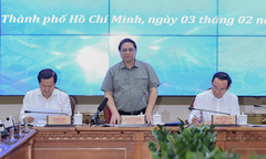 Implementing Resolution 98, the Prime Minister 'ordered' maximum decentralization to Ho Chi Minh City