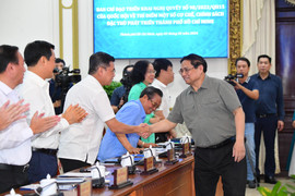 Thủ tướng chủ trì phiên họp lần 2 Ban Chỉ đạo Nghị quyết 98 tại TP.HCM