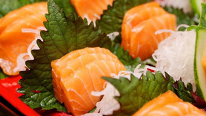 Loại rau thơm giá rẻ ở chợ Việt, được người Nhật coi trọng