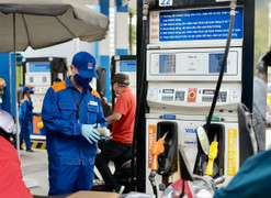Trùng lịch nghỉ Tết Nguyên đán Giáp Thìn, giá xăng dầu được điều hành sớm hơn