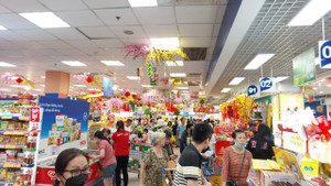 Lãnh đạo Bộ Công Thương kiểm tra tình hình phục vụ tại Co.opmart Lý Thường Kiệt