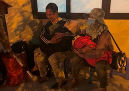 Về quê đón Tết, vợ chồng bế con nhỏ đi lạc 10km trong đêm mưa rét