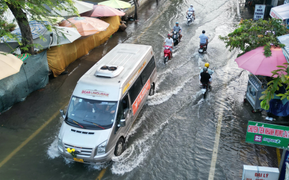 Đỉnh triều cường ở TP.HCM vượt báo động 3