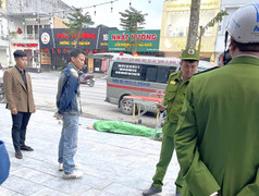 Phát hiện thi thể nam thanh niên trên vỉa hè ở TP Vinh 
