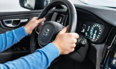 Những nguyên nhân dễ khiến tài xế ô tô đạp nhầm chân ga