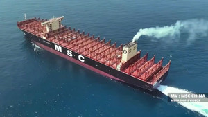 Siêu tàu chở hàng lớn gấp 4 lần sân bóng đá