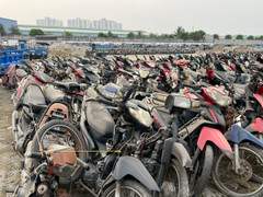 Nhiều bãi xe tang vật ở TP.HCM quá tải, xe vi phạm chất đống sau Tết Nguyên đán