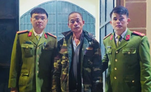 Bị kiểm tra nồng độ cồn, người đàn ông đánh, chửi công an 